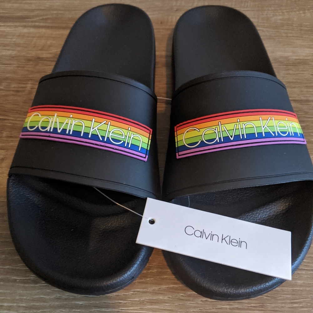 NWT Calvin Klein Pride Sliders Size 12